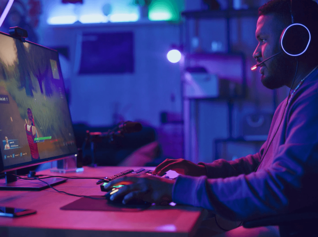 Gaming lifestyle shot